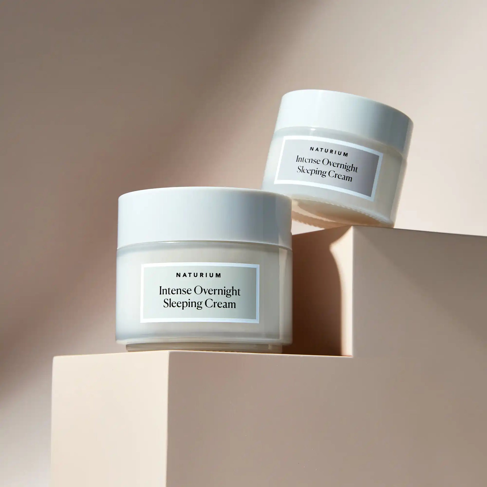 intense-overnight-sleeping-cream-jumbo-k3 11_18_2021_Naturium0552-crop.webp