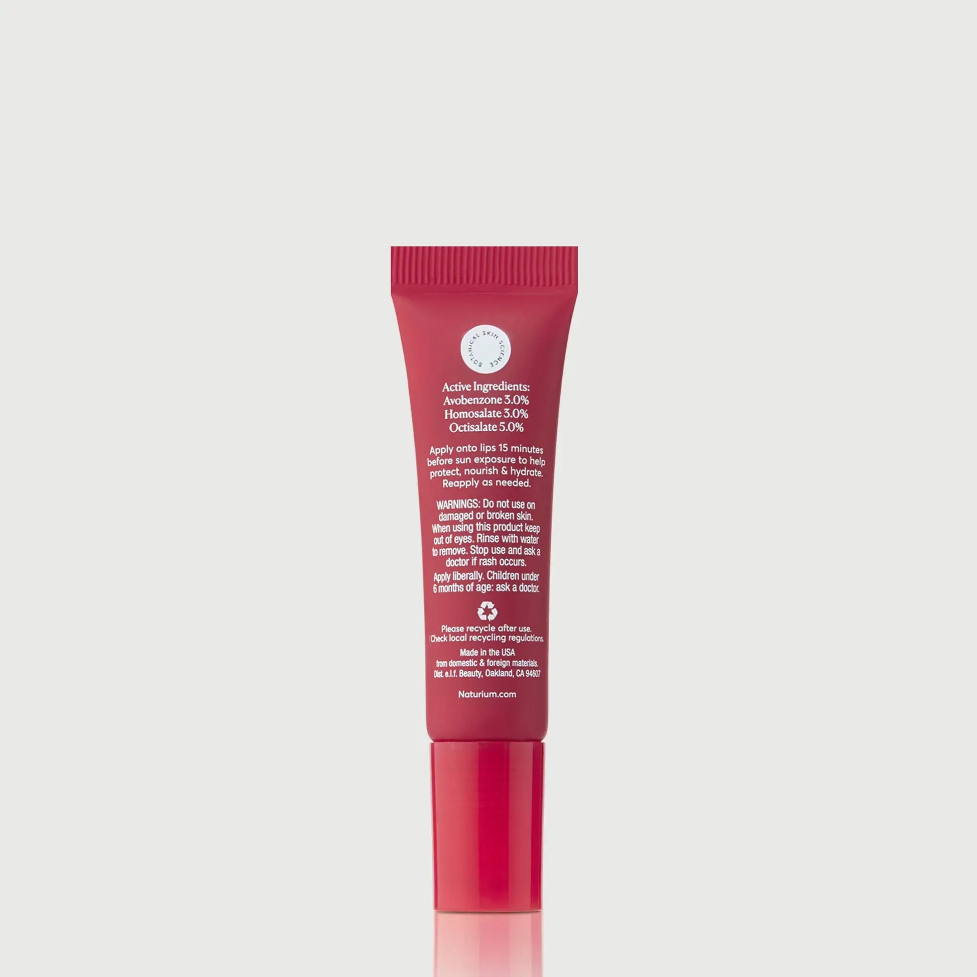 phyto-glow-lip-balm-spf-45-oasis-q5 NATR-10125_PhytoGlow_SPF_Oasis_primary_capon_back_bonebkgd_1.webp